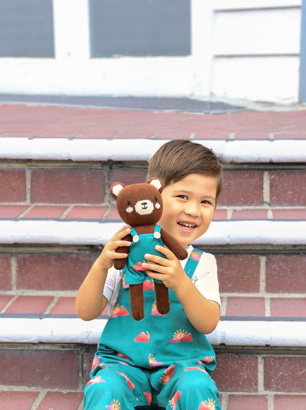 Billie Bear wearing iuju